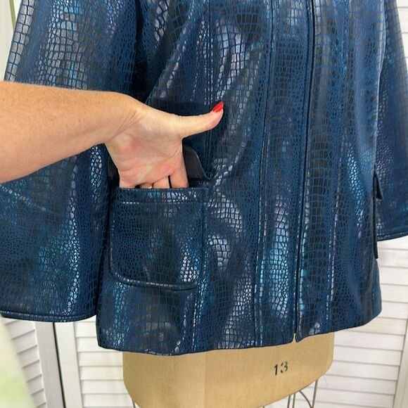 Susan Graver Jacket Size Large Embossed Faux Croc NWOT - Picture 6 of 12